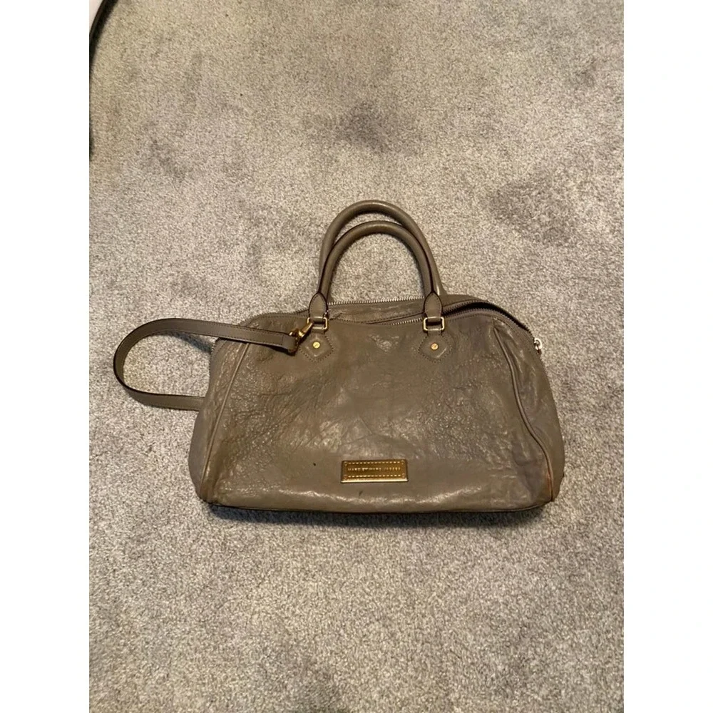 Marc by marc jacobs purse‎ gray